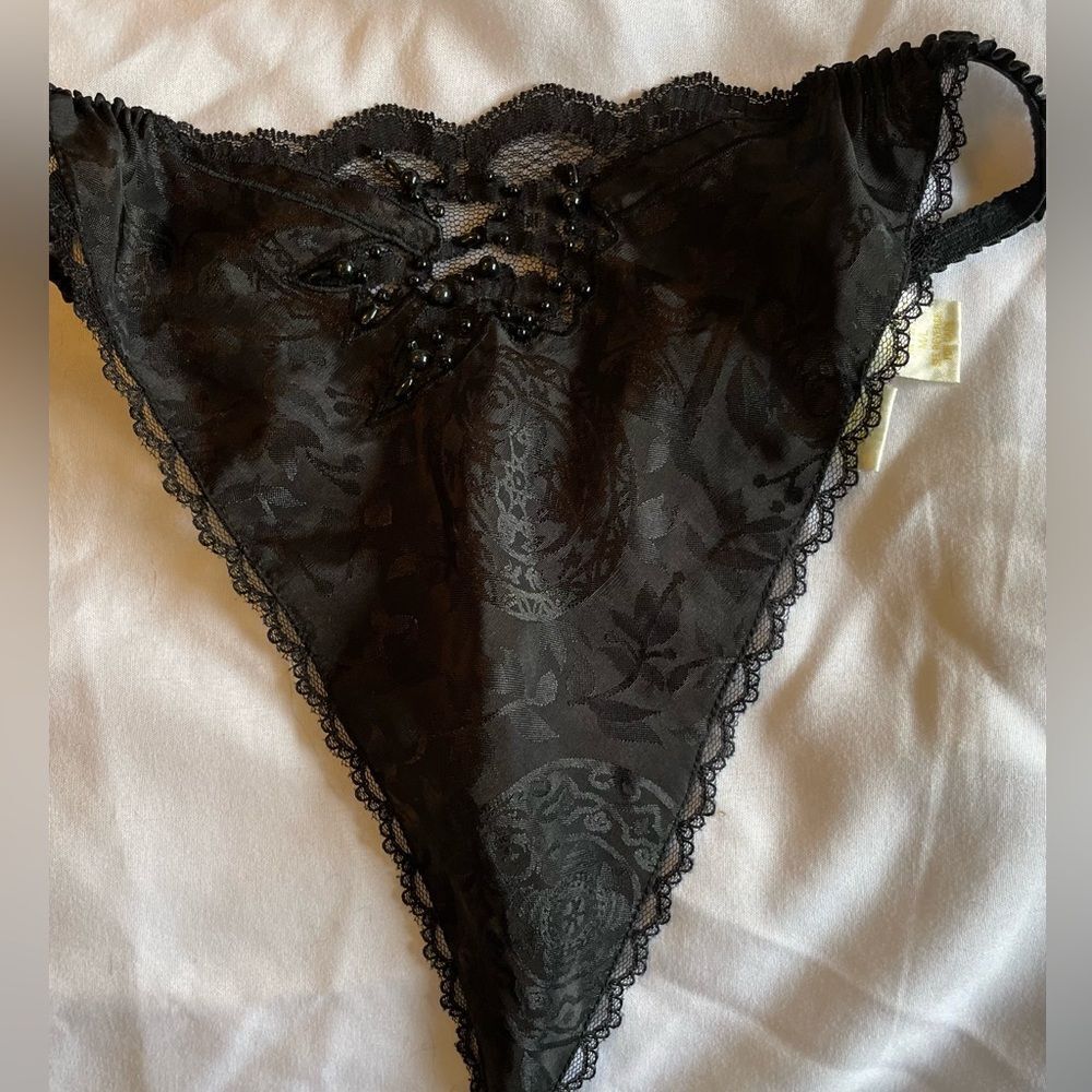 Victoria’s Secret Gold Label Black Lace Beaded Thongs Size M/L